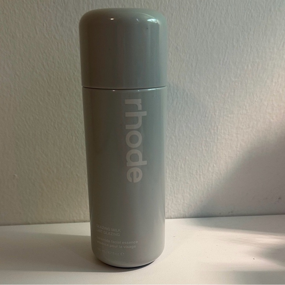 RHODE Skincare Glazing Milk in Gray